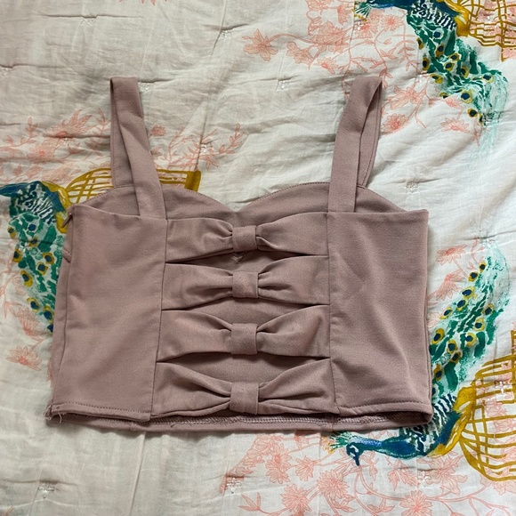 Bow Crop Top - Picture 2 of 3